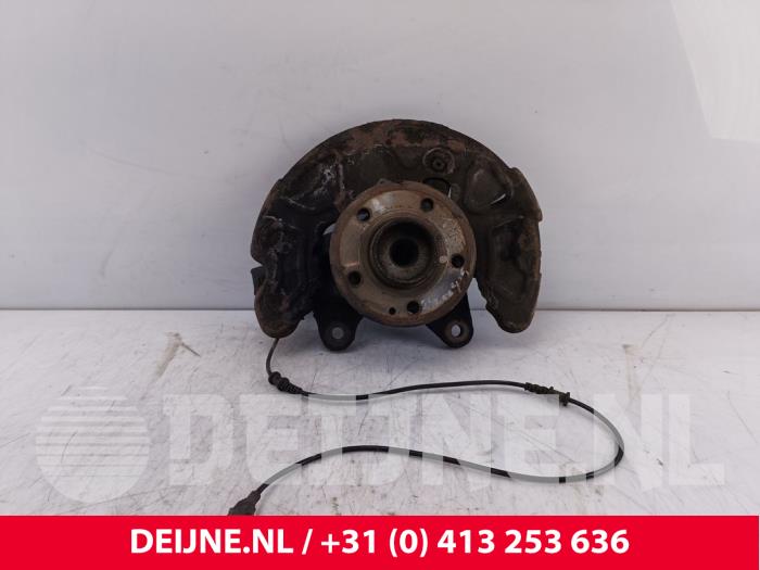 Mercedes Vito Fusee rechts-voor O235245