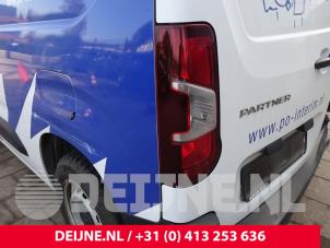Peugeot Partner Taillight, left O235370 photo 2