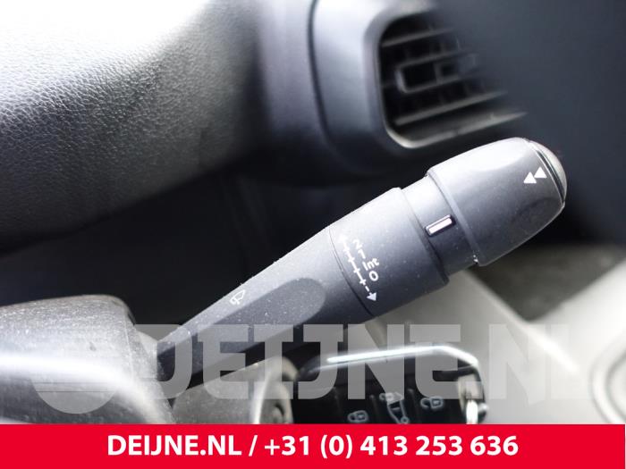 Peugeot Partner Kombischalter Lenksäule O235376