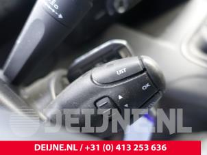 Peugeot Partner Steering column stalk O235376 photo 3