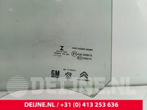 Peugeot Partner Portierruit 2Deurs rechts O235427 foto 2