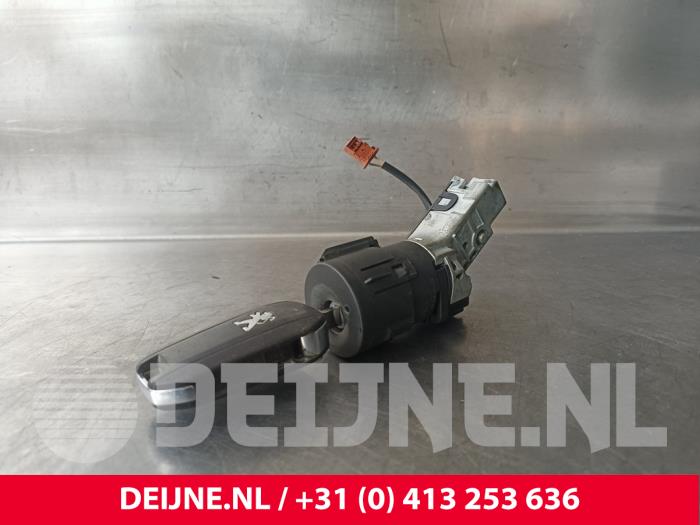 Peugeot Expert Kontaktslot+Sleutel O235464