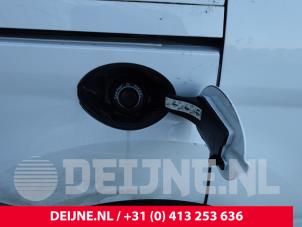 Ford Transit Connect Tank Klep O235581 foto 2