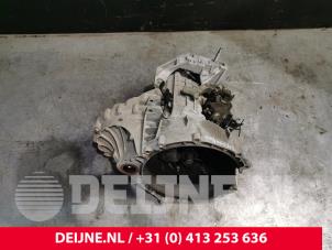 Ford Transit Custom Versnellingsbak O235603 foto 2