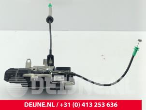 Volvo V60 Door lock mechanism 4-door, front left O235938 photo 3