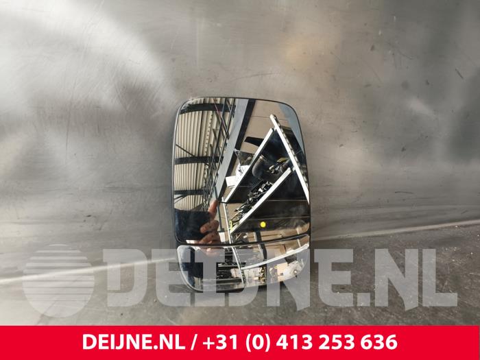 Renault Trafic Spiegelglas links O236017