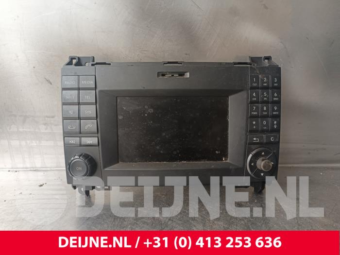Mercedes Sprinter Radio O236049