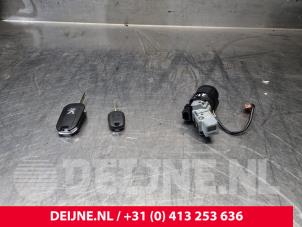Peugeot Partner Ignition lock + key O236086 photo 2