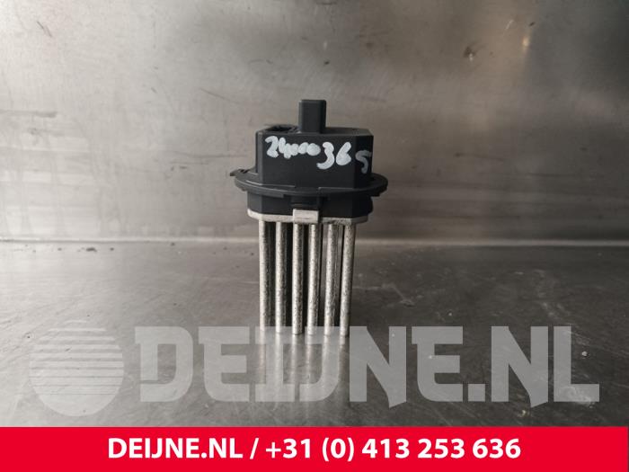 Mercedes Sprinter Kachel Weerstand O236128