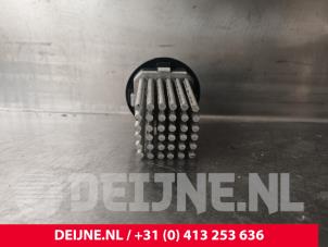 Mercedes Sprinter Heater resistor O236128 photo 3