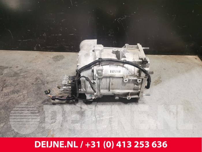 Renault Master Elektromotor elektrische auto O236159