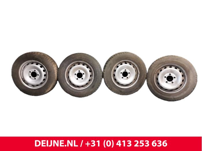 Renault Master Felgen Set O236193