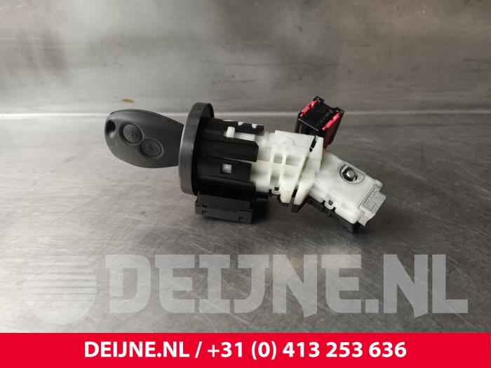 Renault Master Ignition lock + key O236168