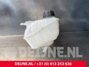 Renault Master Expansion vessel O236161 photo 3