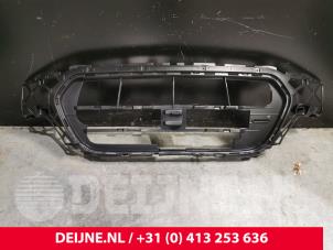 Nieuwe Grille Houder Ford Transit Prijs € 52,03 Inclusief btw aangeboden door van Deijne Onderdelen Uden B.V.