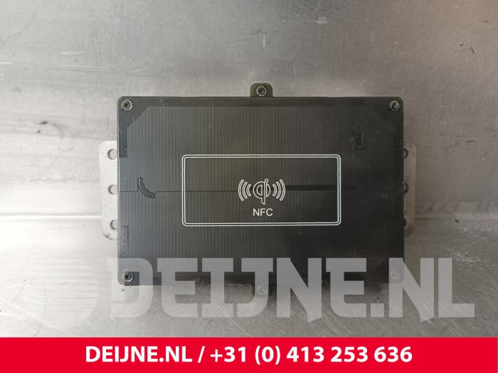Lynk & Co 01 Drahtloses Ladegerät O236302