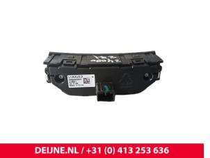 Lynk & Co 01 USB stekker O236315 foto 2