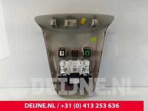 Peugeot Partner Innenbeleuchtung vorne O236345 foto 2