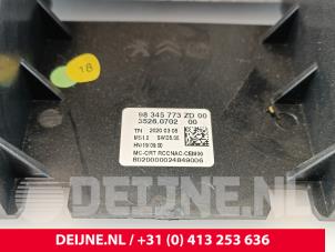 Peugeot Partner Display Multi Media control unit O236350 photo 3