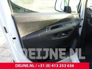 Peugeot Partner Door 2-door, left O236362 photo 2