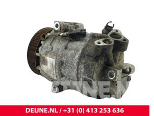 Opel Vivaro Air conditioning pump O236517 photo 3