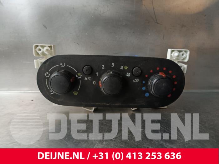 Opel Vivaro Heater control panel O236535