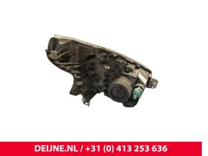 Opel Vivaro Headlight, left O236539 photo 2