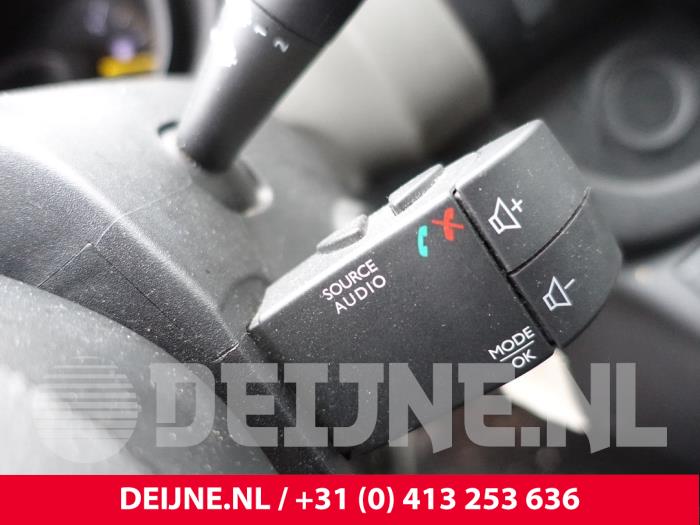 Renault Trafic Combischakelaar Stuurkolom O236705