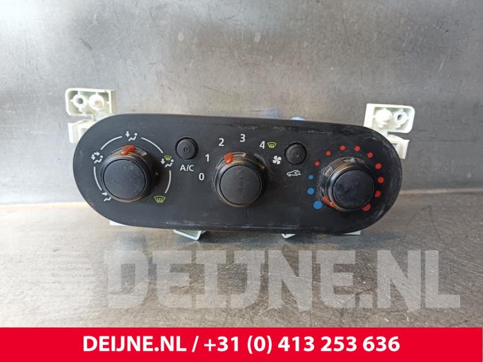 Renault Trafic Kachel Bedieningspaneel O236715