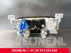 Renault Trafic Heater control panel O236715 photo 2