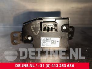 Lynk & Co 01 MMI switch O236661 photo 3