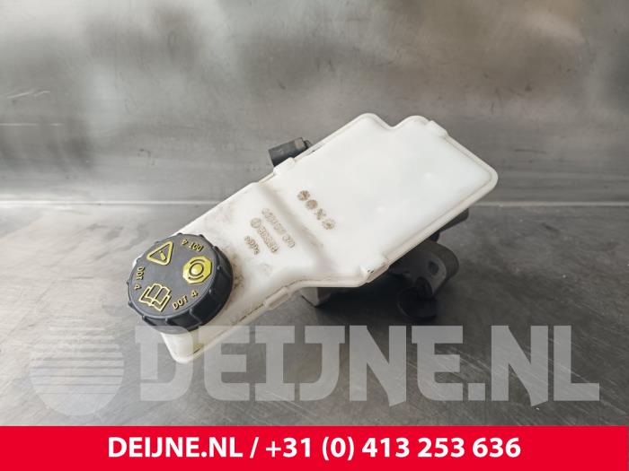 Gebruikte Hoofdremcilinder Lynk &amp; Co 01 1.5 PHEV Prijs € 48,40 Inclusief btw aangeboden door van Deijne Onderdelen Uden B.V.