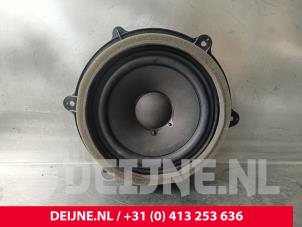 Gebruikte Luidspreker Volvo C70 (MC) 2.0 D 16V Prijs € 75,00 Margeregeling aangeboden door van Deijne Onderdelen Uden B.V.