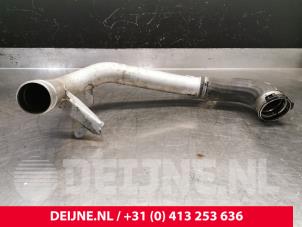Volvo V70 Intercooler Buis O236856 foto 3