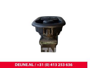 Opel Movano Electric window switch O236898 photo 3