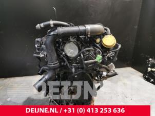 Opel Vivaro Motor O237000 foto 3