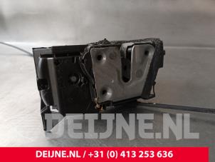 Opel Vivaro Deurslot Mechaniek 2Deurs rechts O237004 foto 3