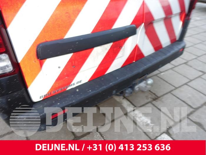 Opel Vivaro Achterbumper O237015