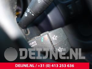 Opel Vivaro Steering column stalk O237025 photo 3