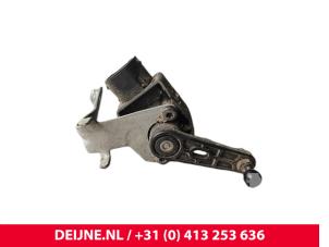 Lynk & Co 01 Xenon hoogteregelaar O237077 foto 2