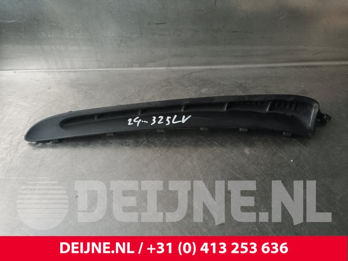 Porsche Panamera Air funnel O237251