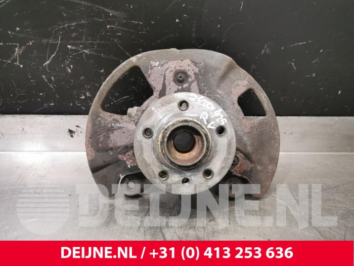 Volkswagen Crafter Fusee rechts-voor O237274