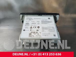 Volkswagen Crafter Radio O237282 foto 2