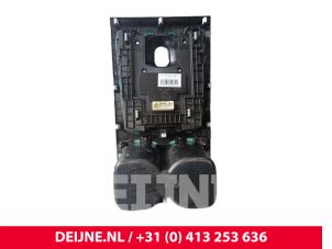 BYD Atto 3 Kachel Bedieningspaneel O237373 foto 2