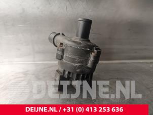 Renault Trafic Wasserpumpe O237386 foto 2