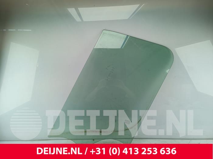 Renault Master Türscheibe 2-türig links O237392