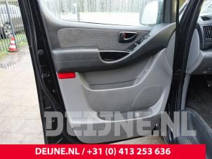 Hyundai H300 Portier 2Deurs links O237450 foto 2