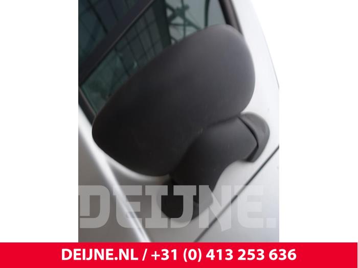 Nissan Primastar Wing mirror, right O237588