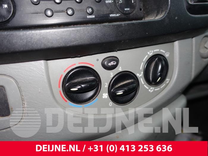 Nissan Primastar Heater control panel O237598