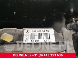 Mercedes SLK Kühler O237744 foto 3